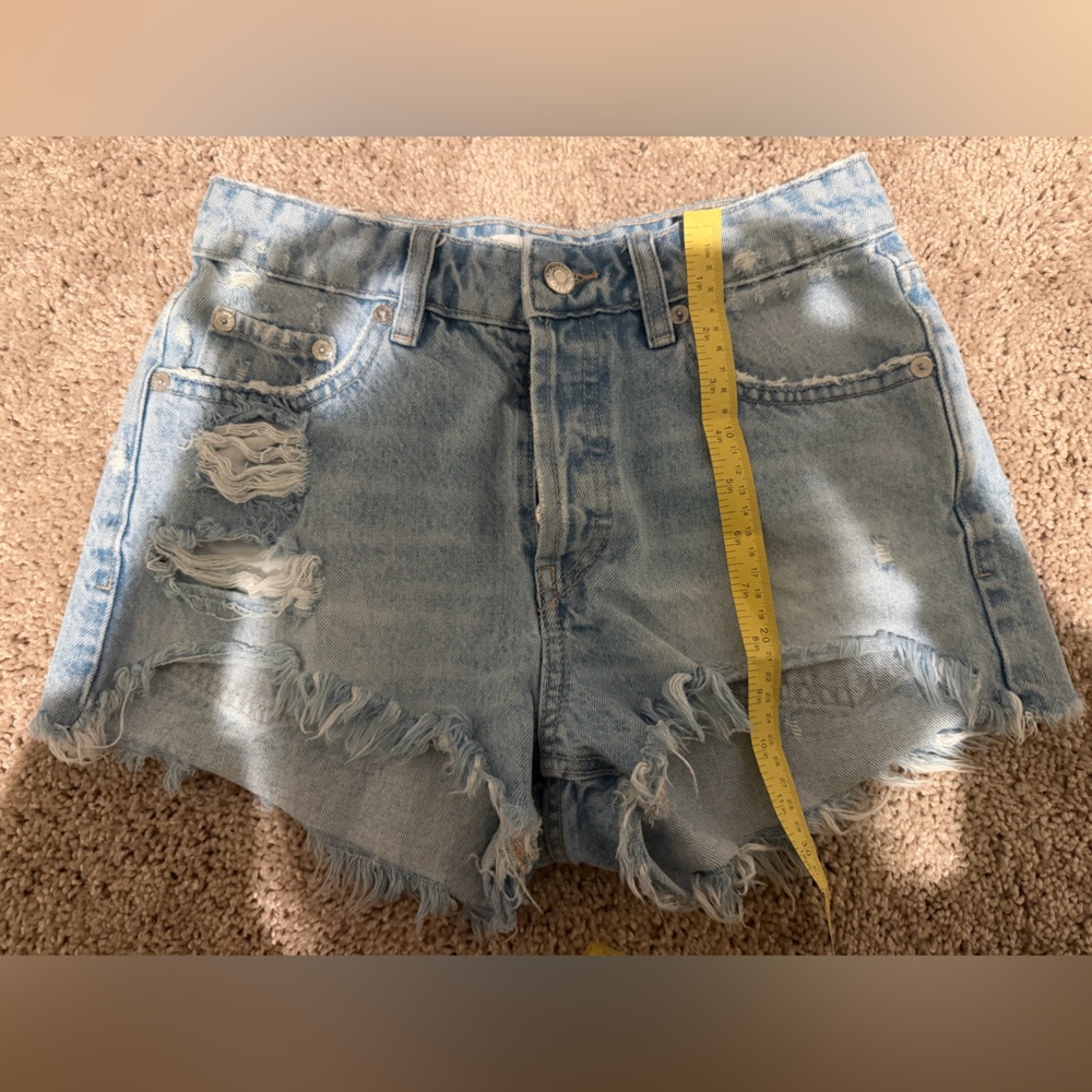 Zara Distressed Denim Women Shorts